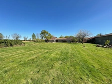 ANCIEN RELAIS DE POSTE, 133 m², 4 CHAMBRES, REMISES, DÉPENDANCES & JARDIN SUR 2920 M²