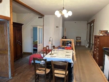 ENSEMBLE IMMOBILIER CENTRE BOURG, POSSIBILITÉS DE 3 LOGEMENTS !!