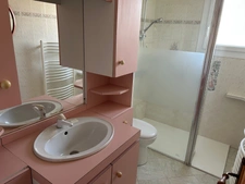 MAISON DE 1967, 4 CHAMBRES, GARAGE ET VERANDA SUR 400M² EN SECTEUR RÉSIDENTIEL
