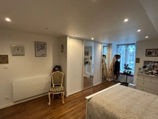 JOLIE MAISON DE VILLAGE ENTIÈREMENT RÉNOVÉE EN 2024, 3 CHAMBRES, JARDIN 700 M² à 50 m. LIBRE JUILLET 2026