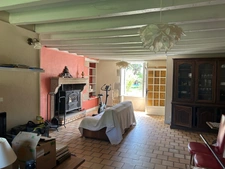 CHARMANT ENSEMBLE IMMOBILIER, 2 LOGEMENTS, 247 m², 7 CHAMBRES et dépendances SUR 4 Ha JOLIMENT ARBORÉS