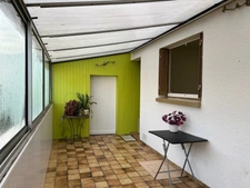 MAISON DE 1967, 4 CHAMBRES, GARAGE ET VERANDA SUR 400M² EN SECTEUR RÉSIDENTIEL