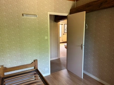 CHARMANT ENSEMBLE IMMOBILIER, 2 LOGEMENTS, 247 m², 7 CHAMBRES et dépendances SUR 4 Ha JOLIMENT ARBORÉS