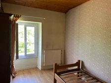 CHARMANT ENSEMBLE IMMOBILIER, 2 LOGEMENTS, 247 m², 7 CHAMBRES et dépendances SUR 4 Ha JOLIMENT ARBORÉS