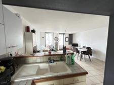 JOLI LOGEMENT 80 M² sur 3 niveaux, 2 CHAMBRES, GARAGE ET REMISE NON ATTENANTS - LOCATAIRE EN PLACE