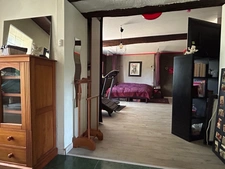 PROPRIETE A LA CAMPAGNE, SANS VOISINS, 251 M², 6 CHAMBRES, DÉPENDANCES, SUR 3684 M² à 8 KMS DE ST MAIXENT.