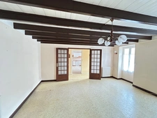 ANCIEN RELAIS DE POSTE, 133 m², 4 CHAMBRES, REMISES, DÉPENDANCES & JARDIN SUR 2920 M²