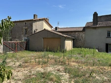 ENSEMBLE IMMOBILIER CENTRE BOURG, POSSIBILITÉS DE 3 LOGEMENTS !!
