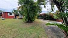 Charming house with pool and gazebo near beaches