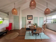 Charming recent P4 house with swimming pool on 1100 m² of land  