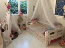 BEAUTIFUL HOUSE + STUDIO AND POOL IN BAIE MAHAULT (971)