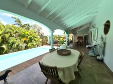 Stunning Balinese-style villa with swimming pool, basement garage and workshop