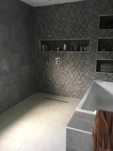 RARE VILLA DE STANDING AVEC PISCINE VUE DEGAGEE 1451 M2 DE TERRAIN