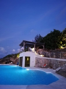 Villa + Maison de gardien VUE MER PANORAMIQUE 2 piscines sur 15 937 M² de terrain