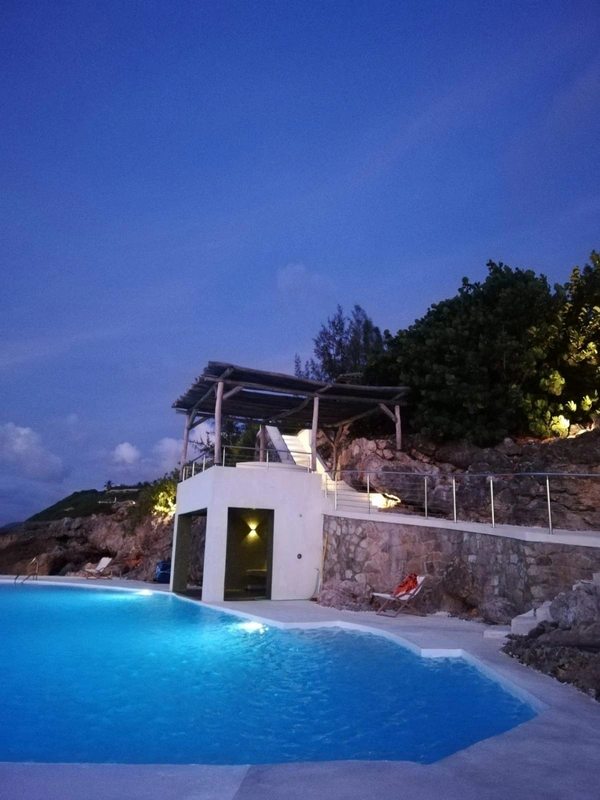 Villa + Maison de gardien VUE MER PANORAMIQUE 2 piscines sur 15 937 M² de terrain