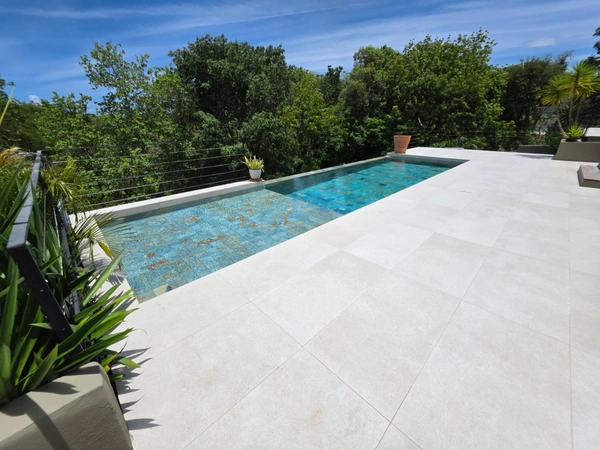 Superbe Villa ultra moderne + 2 dépendances 3 piscines sur 3 243 m² de terrain 