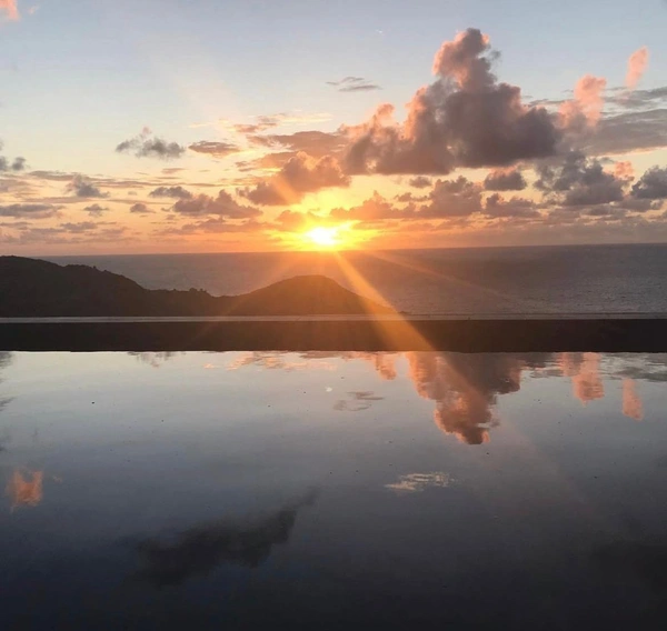 DEUX VILLAS UNIQUES A TOINY A SAINT BARTHELEMY (97133)