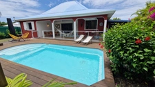 Charming house with pool and gazebo near beaches