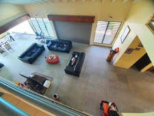 Spacious P6 architect villa with distant sea view with swimming pool on 1200 m² of wooded and enclosed land