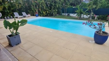 Dampierre, superbe villa T5 avec piscine + bungalow T2 plage à pied sur 980 m² de terrain
