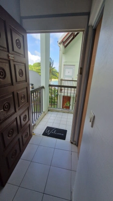 Dpt Guadeloupe (971), for sale LE GOSIER, Bas du Fort, beautiful duplex apartment T3 swimming pool beach on foot and parking