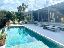 Superbe Villa ultra moderne + 2 dépendances 3 piscines sur 3 243 m² de terrain 