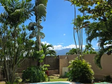 A CONVENANCE VUE DEGAGEE Villa avec piscine et garage