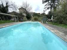 Maison à vendre 10 pièces BATIE SUR GRAND TERRAIN   (30)