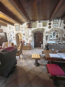 MAS, MAISON  AUTHENTIQUE EN PIERRES DE SCHISTE