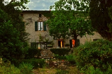 MAISON  MAS  AUTENTHIQUE sur  plus de 5 hectares