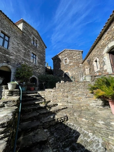 MAS, MAISON  AUTHENTIQUE EN PIERRES DE SCHISTE