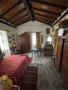 MAS, MAISON  AUTHENTIQUE EN PIERRES DE SCHISTE
