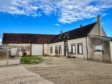 corps de ferme proche de BRAY SUR SEINE (77)
