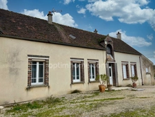 corps de ferme proche de BRAY SUR SEINE (77)