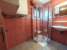 Maison 7 pièces - 4 chambres - Sous sol - Terrain 8.5 ares 