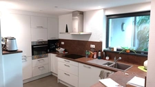 Appartement 3 pièces de plain pied avec terrasse , jardin, garage, parking - Dpe C