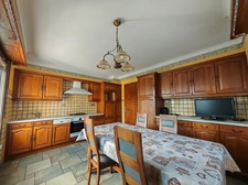 Maison 7 pièces - 4 chambres - Sous sol - Terrain 8.5 ares 