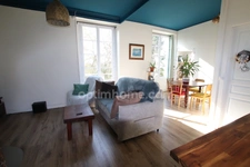 Appartement/Maison vaste deux pièces avec jardin et garage au calme