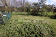 SOUESMES, Maison de campagne en briques de 50 m2, mitoyenne d'un côté,  avec grenier aménageable