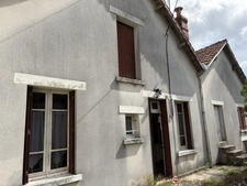 SOUESMES, MAISON DE VILLAGE habitable de 54 m2 avec  jardin et puit