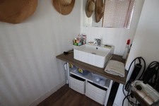 ORLEANS à 6' à pied de la gare, vaste appartement 106 m2,  trois chambres à rafraîchir