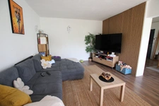 ORLEANS à 6' à pied de la gare, vaste appartement 106 m2,  trois chambres à rafraîchir