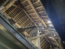 La Chapelotte  Maison de 160 m2 à rénover intégralement avec jardin et garage