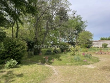 Appartement/Maison vaste deux pièces avec jardin et garage au calme