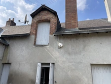 SOUESMES, Ensemble immobilier de 3 appartements/maison avec terrain constructible de 480 m2 en annexe