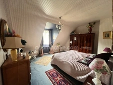 LA GACILLY Maison familiale sur sous-sol complet de 5 chambres en excellent état VENDUE en VIAGER occupé