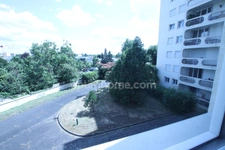 ORLEANS secteur Beaumont-Vauquois, appartement de trois chambres avec grand balcon en résidence sécurisée