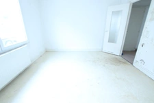 GIEN partie d'immeuble de 3 lots principaux avec garages et caves