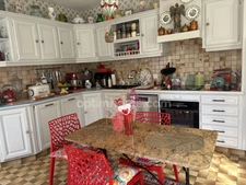 LA GACILLY Maison familiale sur sous-sol complet de 5 chambres en excellent état VENDUE en VIAGER occupé