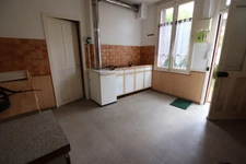 SOUESMES, MAISON DE VILLAGE habitable de 54 m2 avec  jardin et puit